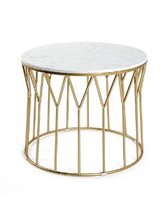 Goud gelakt metalen tafel met wit marmeren bovenblad.